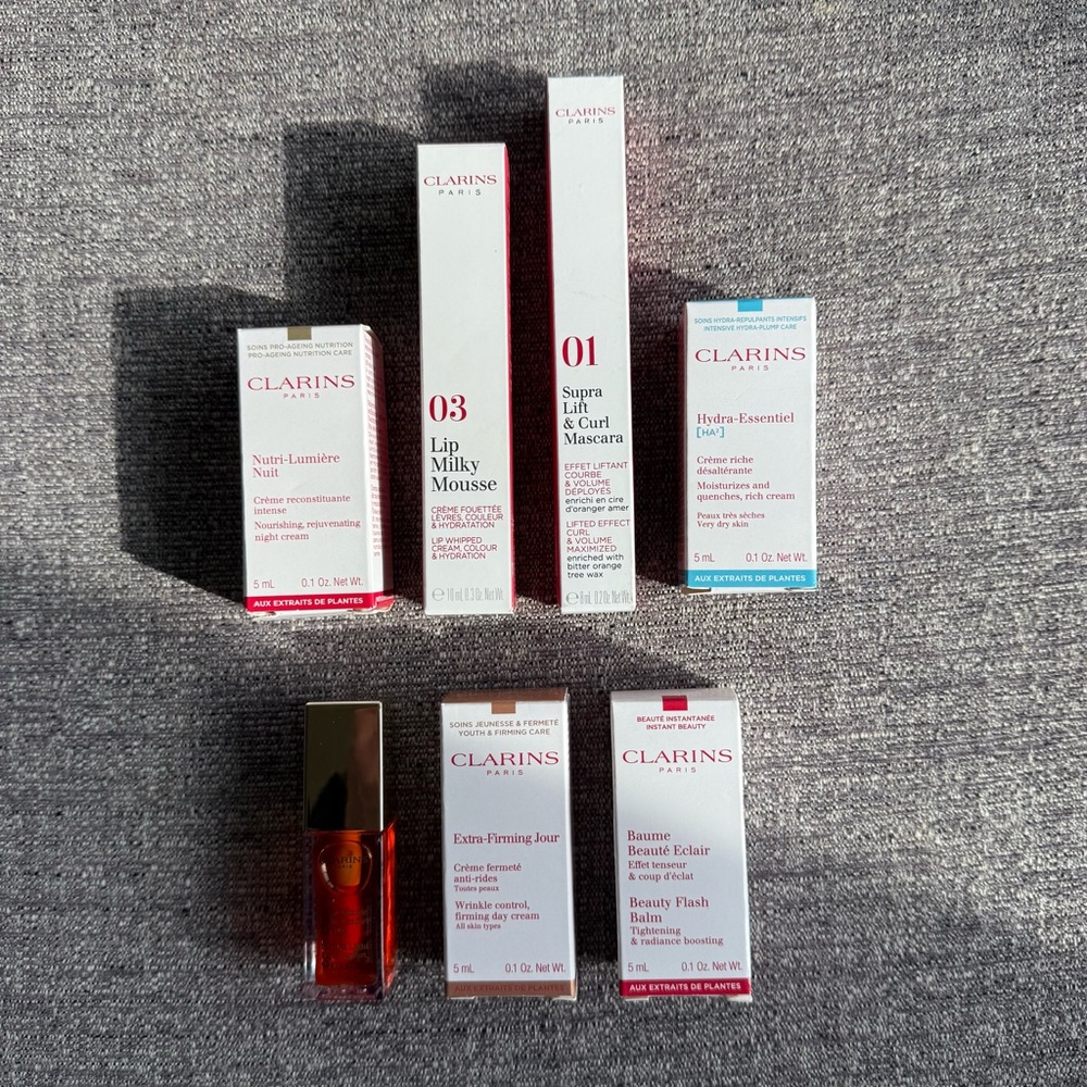 CLARINS Makeup and Skincare Bundle